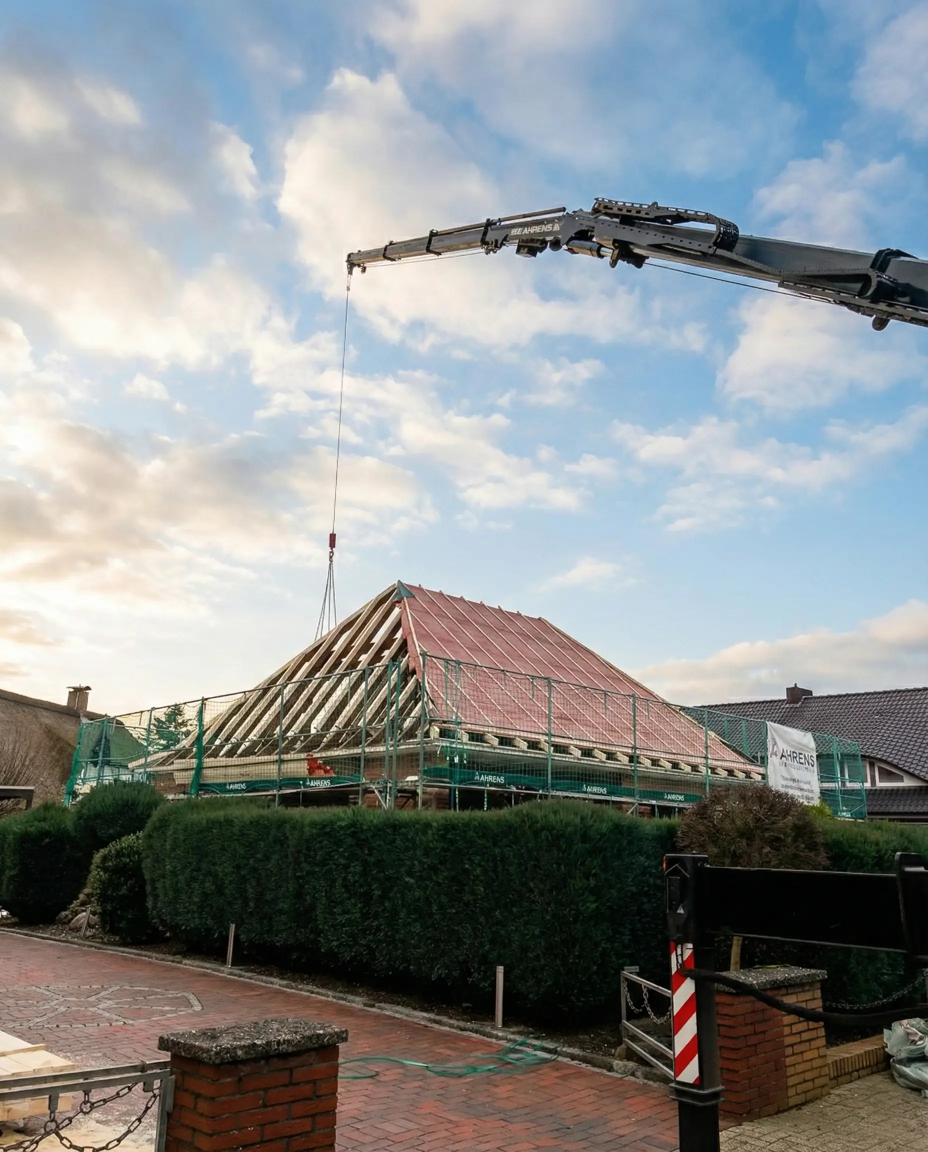 Altbausanierung Walmdach fertiggestellt